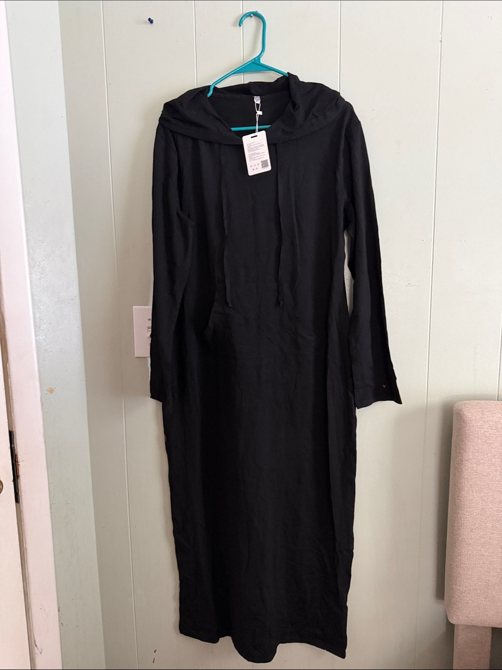 Black Hooded Long-Sleeve Maxi Dress PTP IS 22 inches X-LARGE F LIKE LARGE
